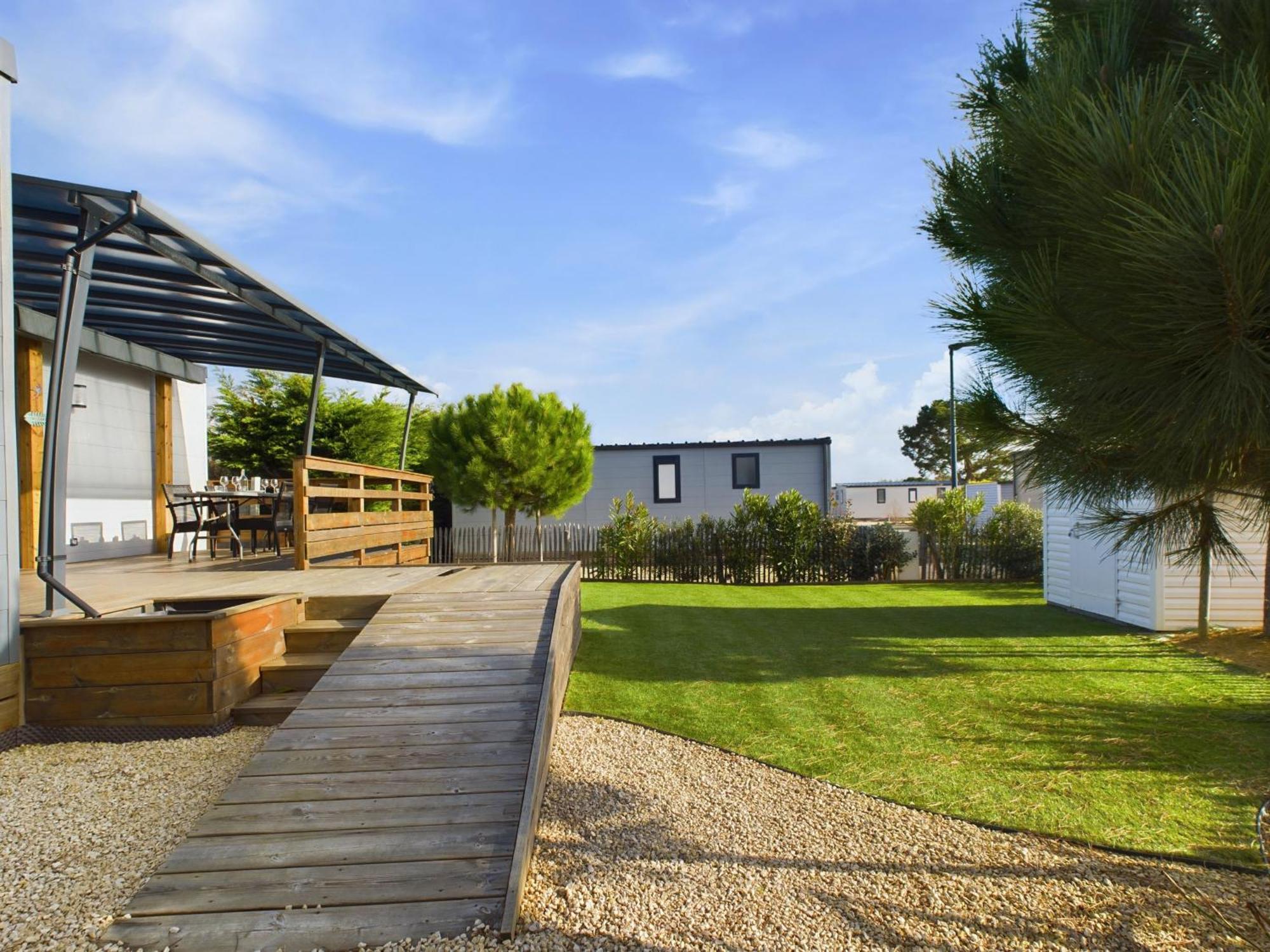Beau Chalet Pour 4 Pers - Acces Piscine Chauffee Brétignolles-sur-Mer Exteriör bild